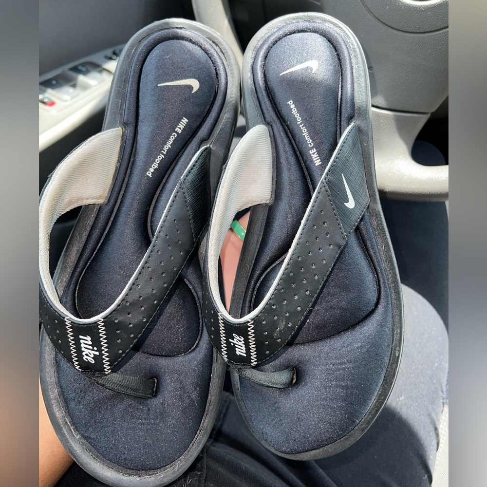 Women Nike Flip Flop Slippers